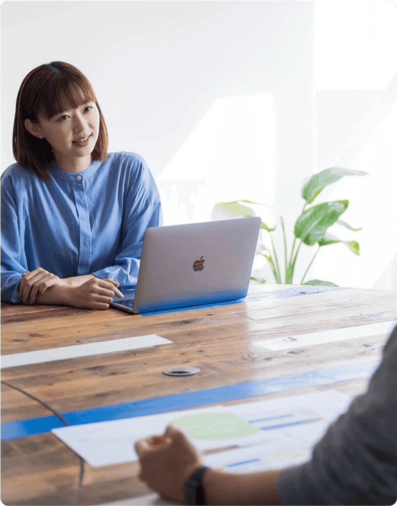 事業戦略を検討するチーム